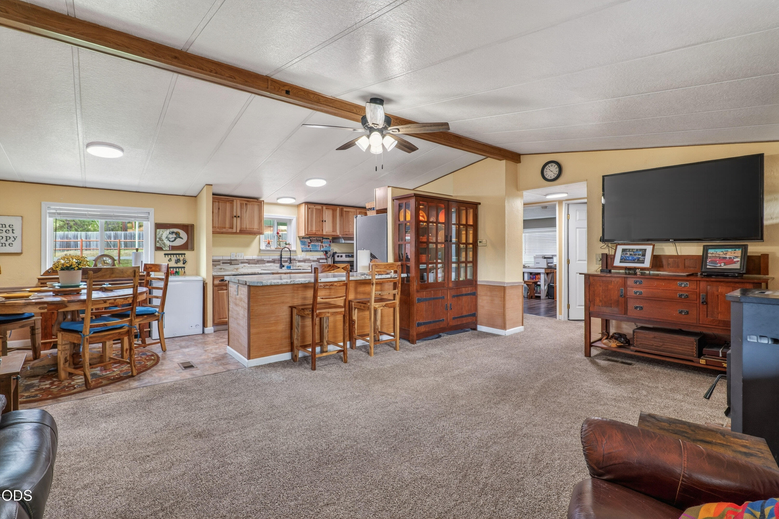 130 Kitty Drive Eagle Point, OR 97524 - Photo 6 of 41