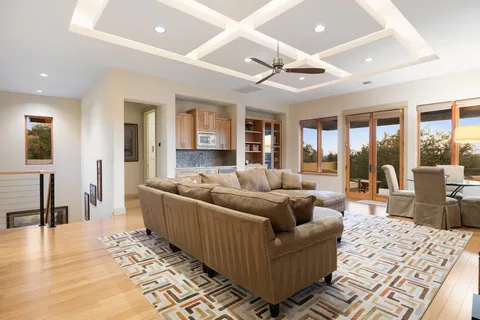 $3,368,060 | 17800 Flagler Drive, Austin, TX 78738