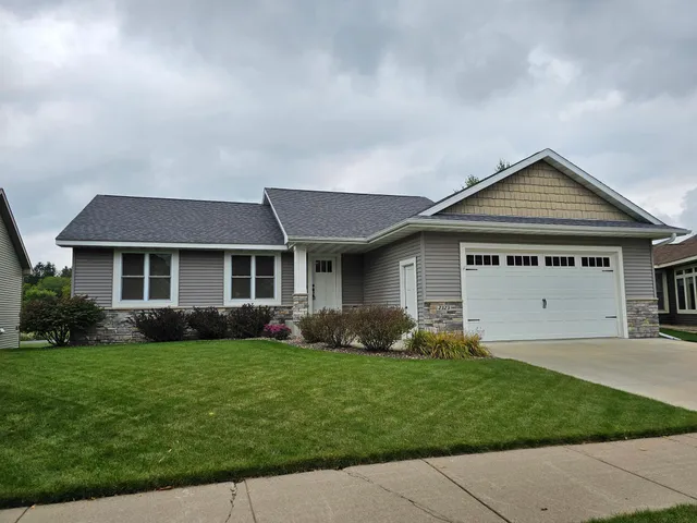 $370,000 | 2323 Aurora Circle, River Falls, WI 54022