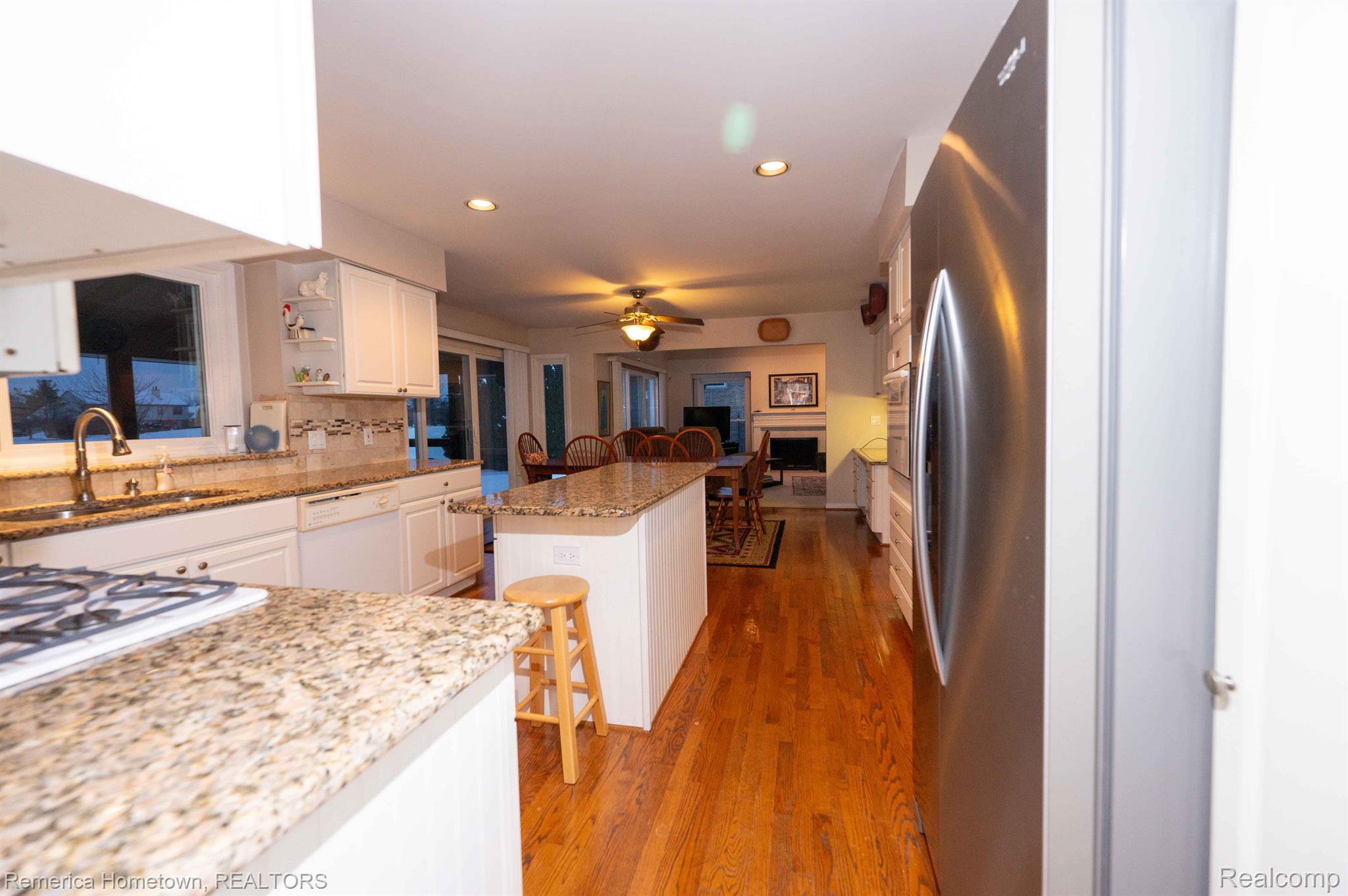 46545 Mornington Road Canton, MI 48188 - Photo 16 of 37 Gallery Image 16