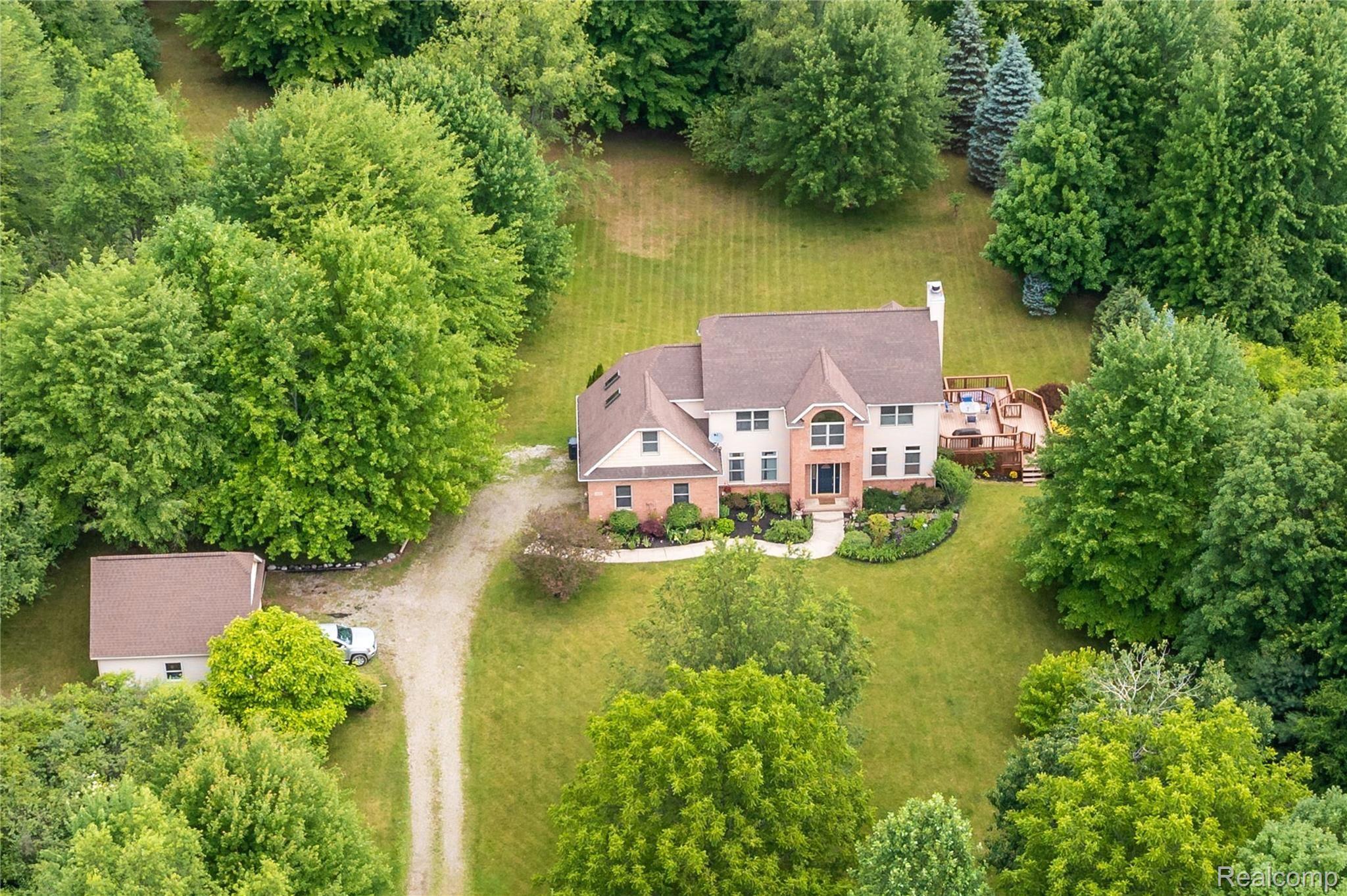 1481 Sackner Road Fenton, MI 48430 - Photo 1 of 41 Exterior.jpg