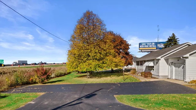 $499,900 | 4230 Michel Court, Caledonia, WI 53126