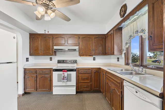 $499,900 | 4230 Michel Court, Caledonia, WI 53126