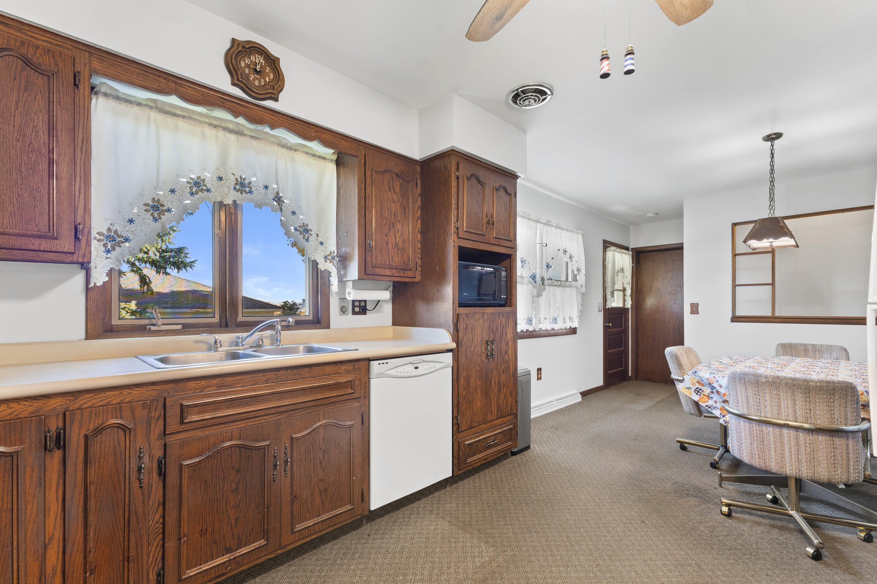 4230 Michel Court Caledonia, WI 53126 - Photo 23 of 41 IMG_2724