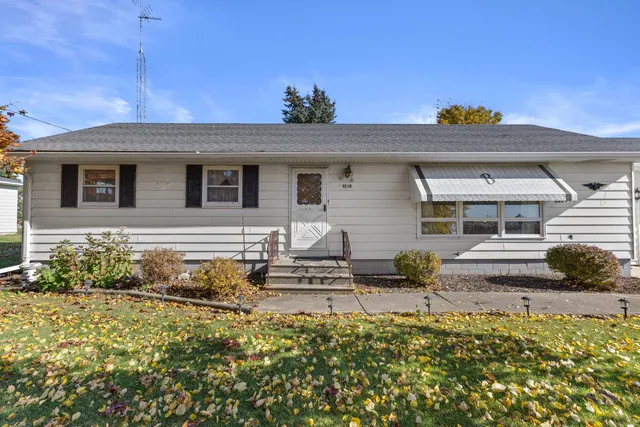 $499,900 | 4230 Michel Court, Caledonia, WI 53126