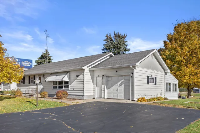 $499,900 | 4230 Michel Court, Caledonia, WI 53126