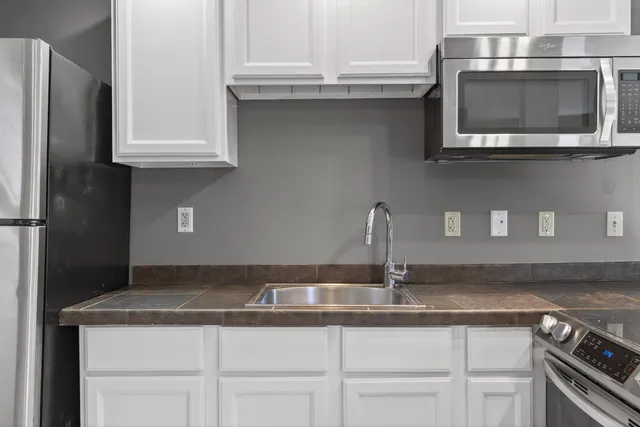 $369,000 | 177 Main Street, Unit 3, Newmarket, NH 03857