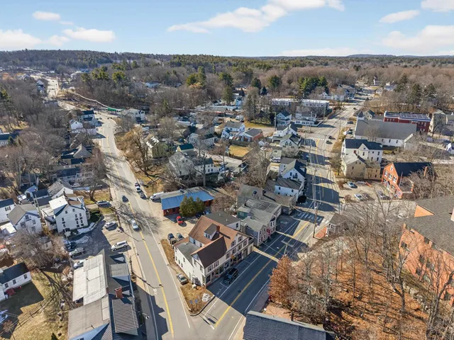 $369,000 | 177 Main Street, Unit 3, Newmarket, NH 03857