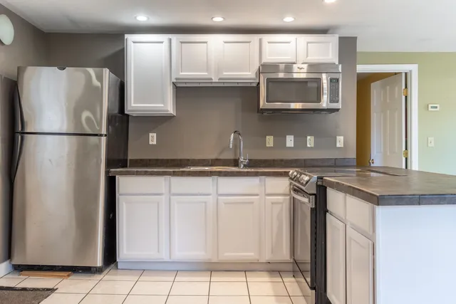 $369,000 | 177 Main Street, Unit 3, Newmarket, NH 03857