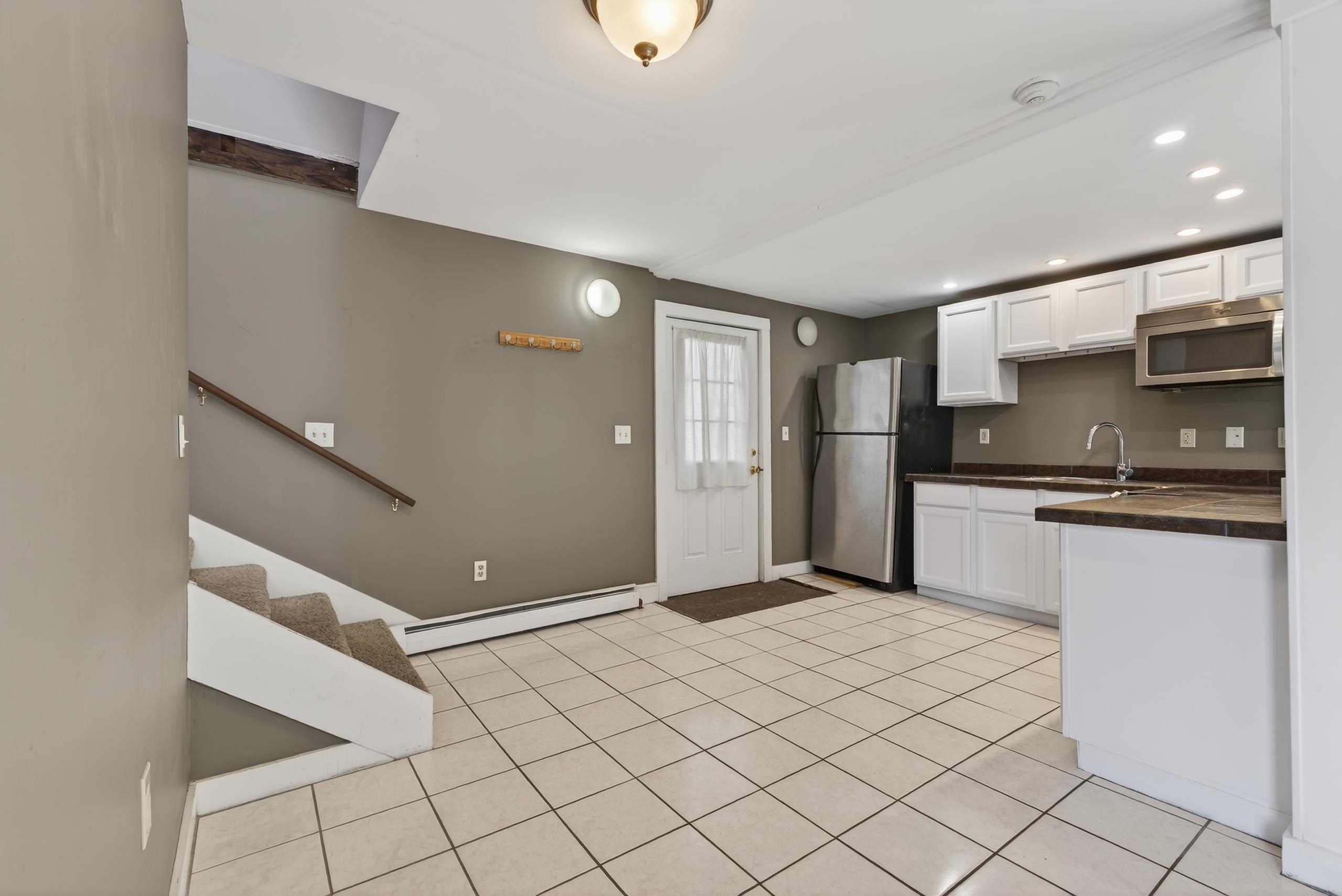 177 Main Street, Unit 3 Newmarket, NH 03857 - Photo 7 of 50