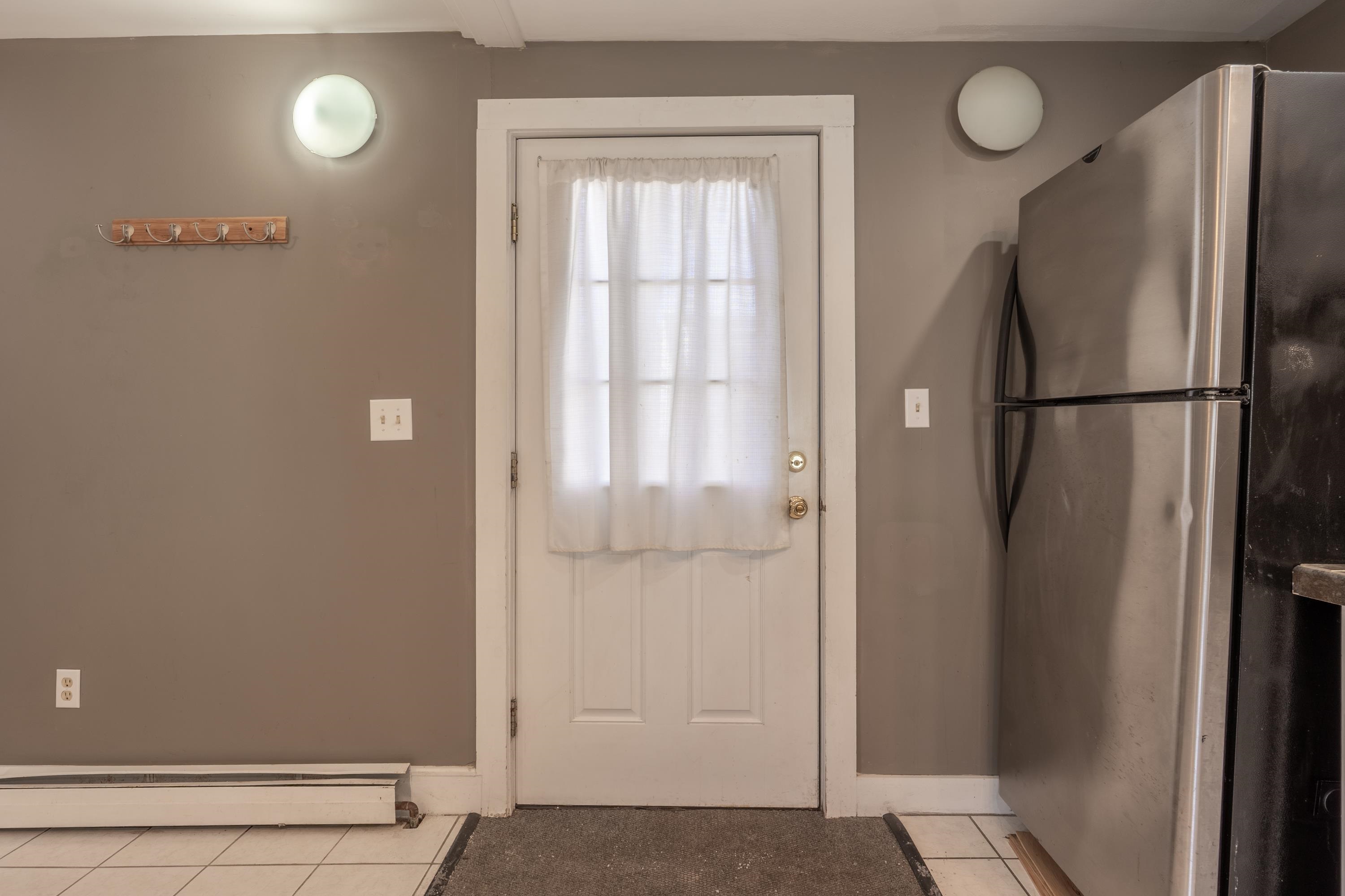 177 Main Street, Unit 3 Newmarket, NH 03857 - Photo 9 of 50