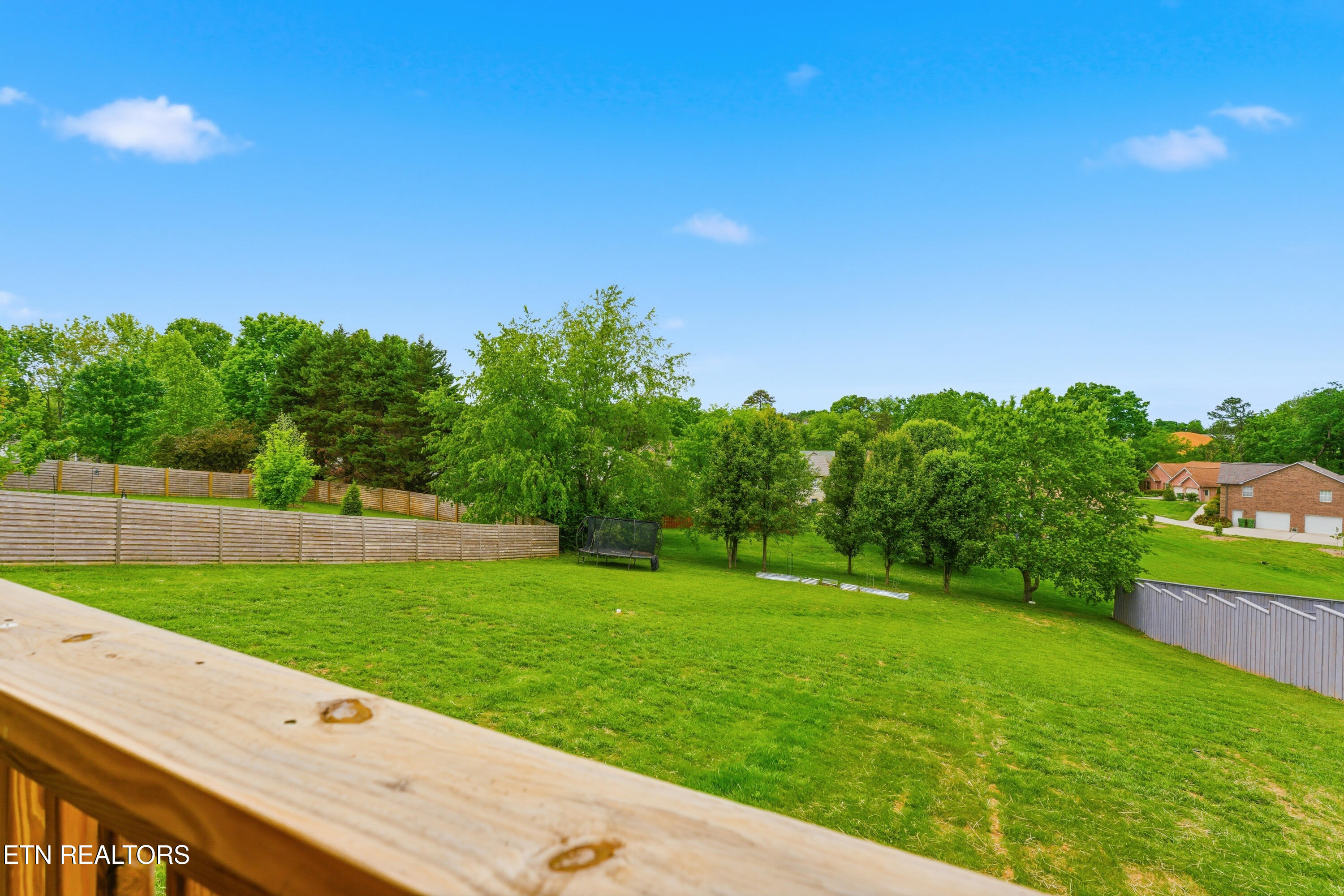 229 Ridgefield Drive Maryville, TN 37804 - Photo 38 of 48 37-Deck