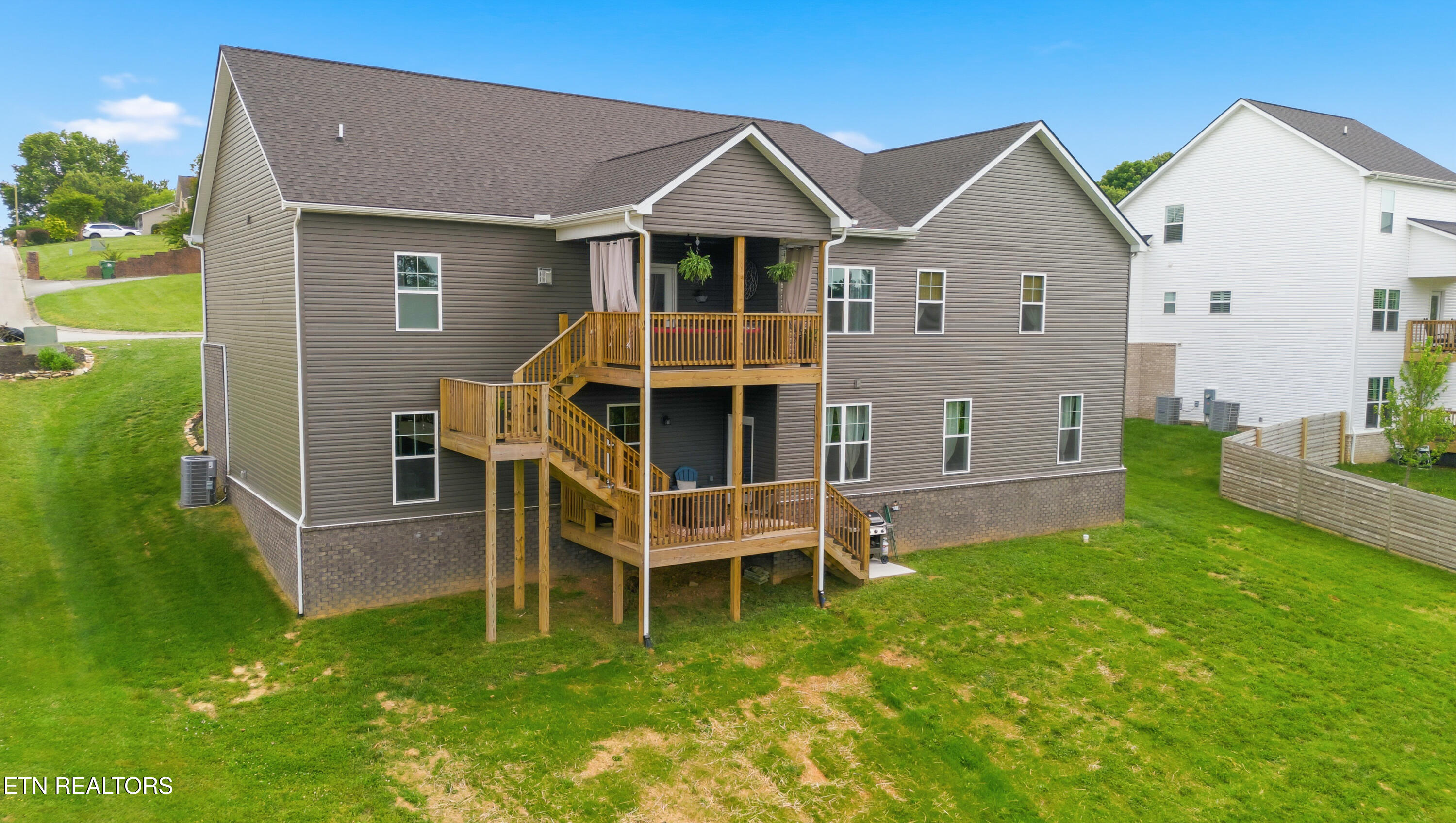 229 Ridgefield Drive Maryville, TN 37804 - Photo 41 of 48 40-Exterior
