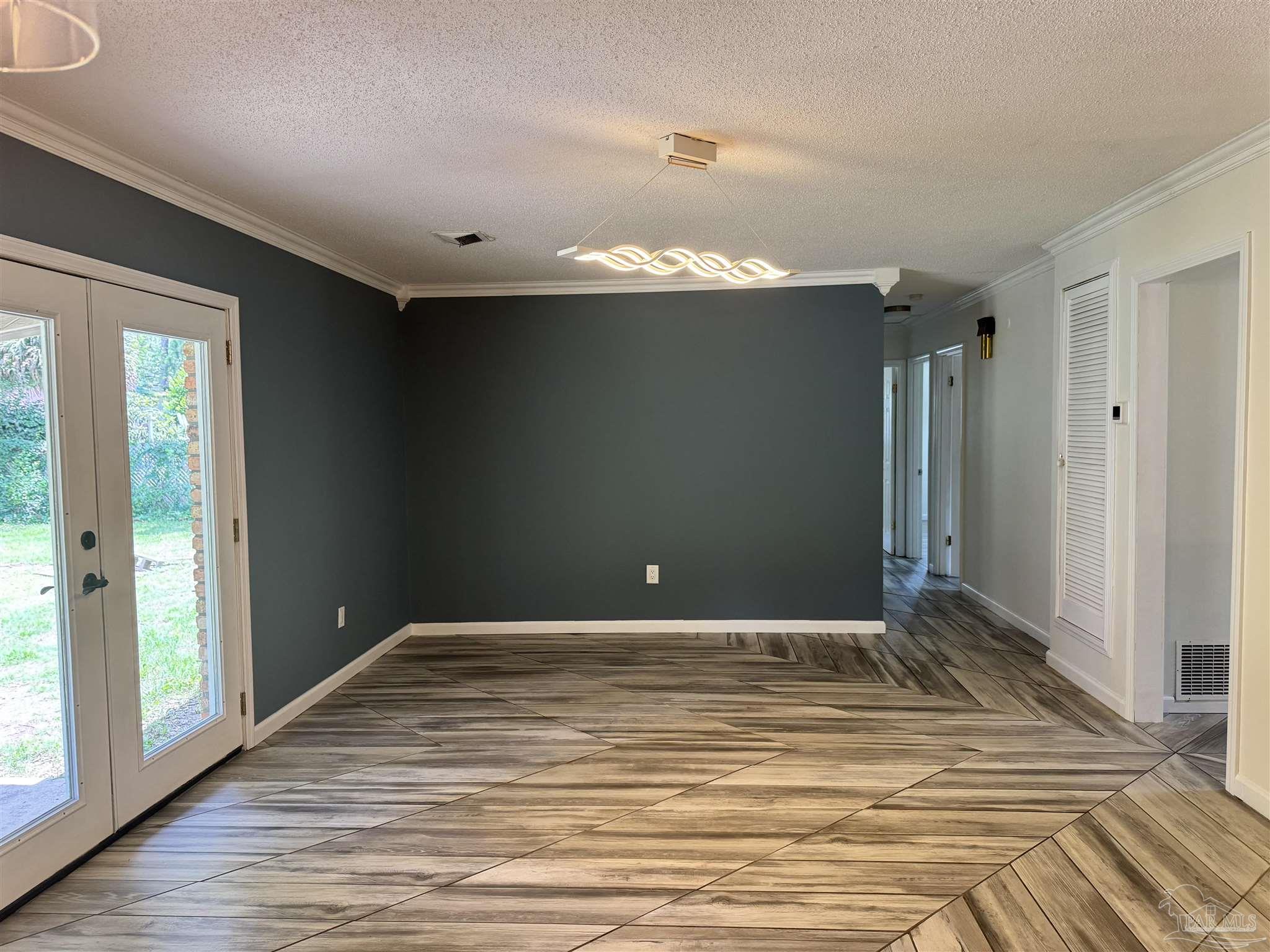 8108 Ridgefield Road Pensacola, FL 32514 - Photo 32 of 44