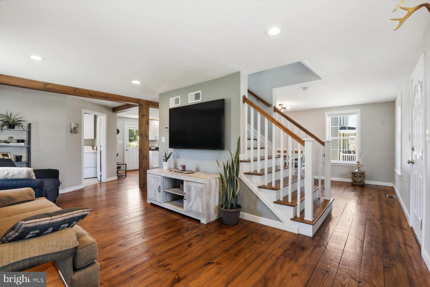 324 Steinman Farm Road Pequea, PA 17565 - Photo 5 of 41