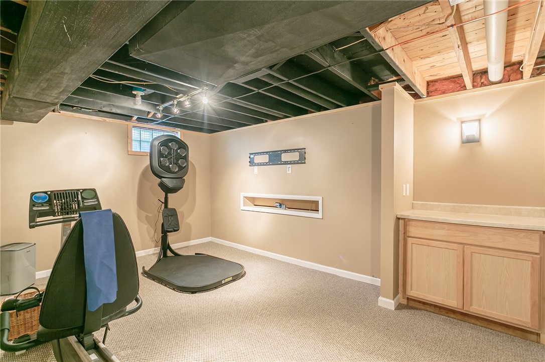 27 Alpine Drive Penfield, NY 14580 - Photo 15 of 30