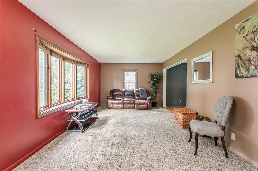 27 Alpine Drive Penfield, NY 14580 - Photo 3 of 30