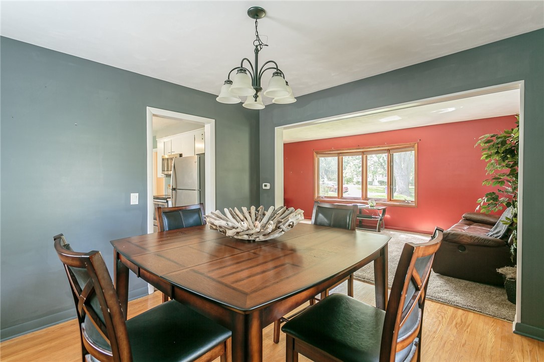 27 Alpine Drive Penfield, NY 14580 - Photo 5 of 30