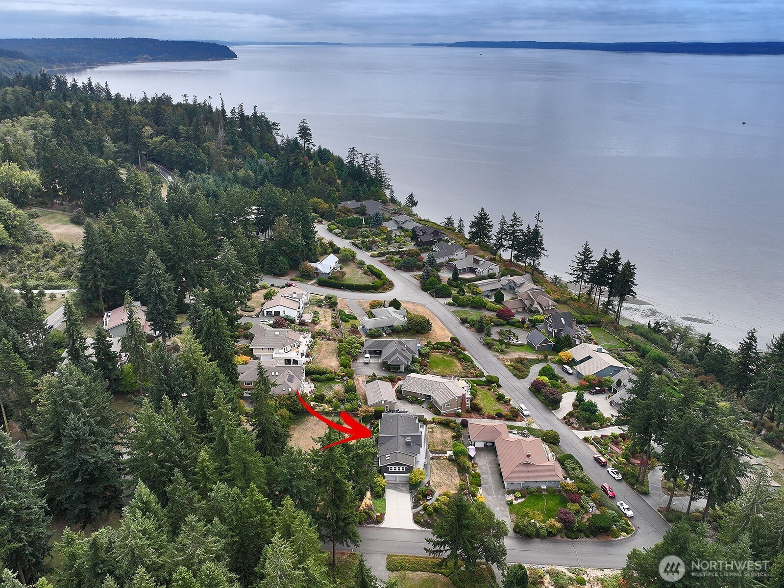 6292 Sahalee Court Clinton, WA 98236 - Photo 33 of 38