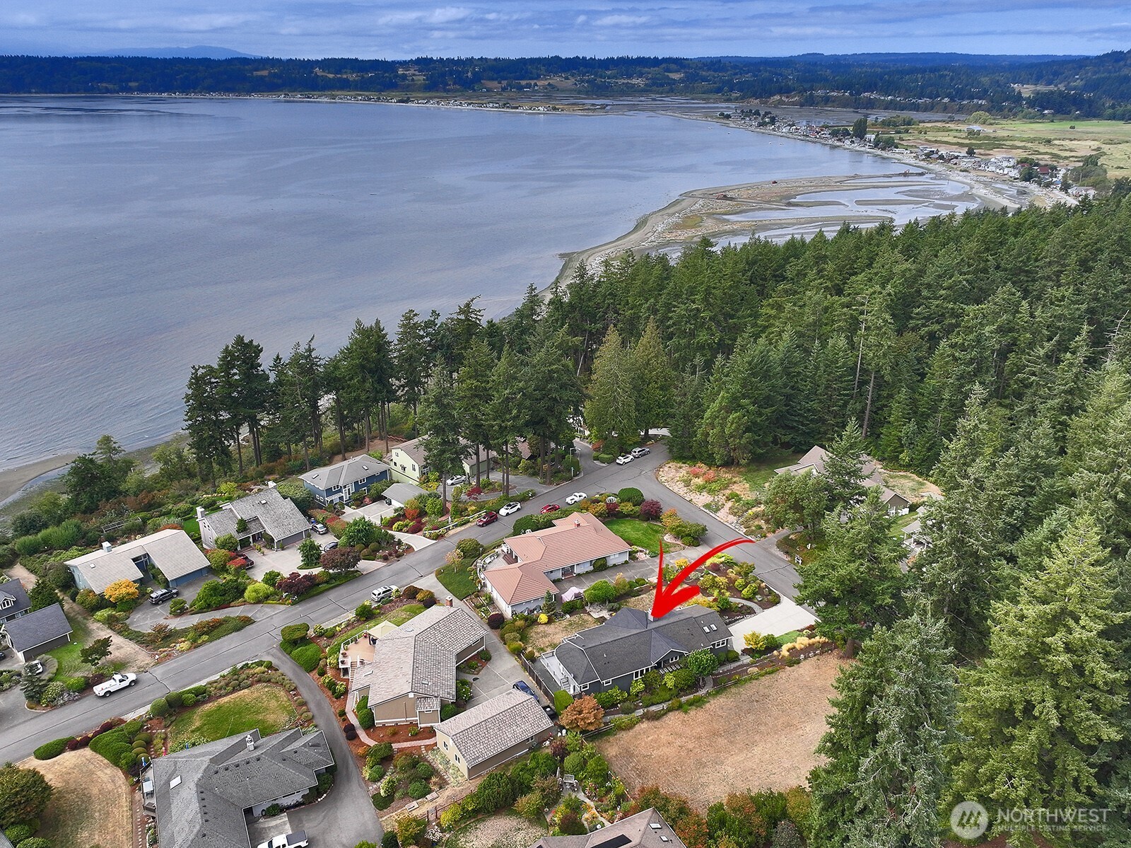 6292 Sahalee Court Clinton, WA 98236 - Photo 34 of 38