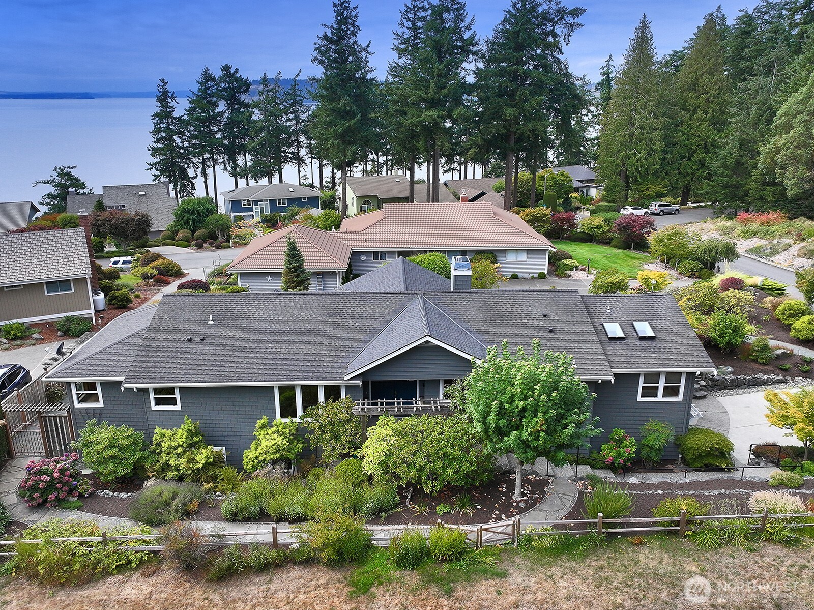 6292 Sahalee Court Clinton, WA 98236 - Photo 35 of 38