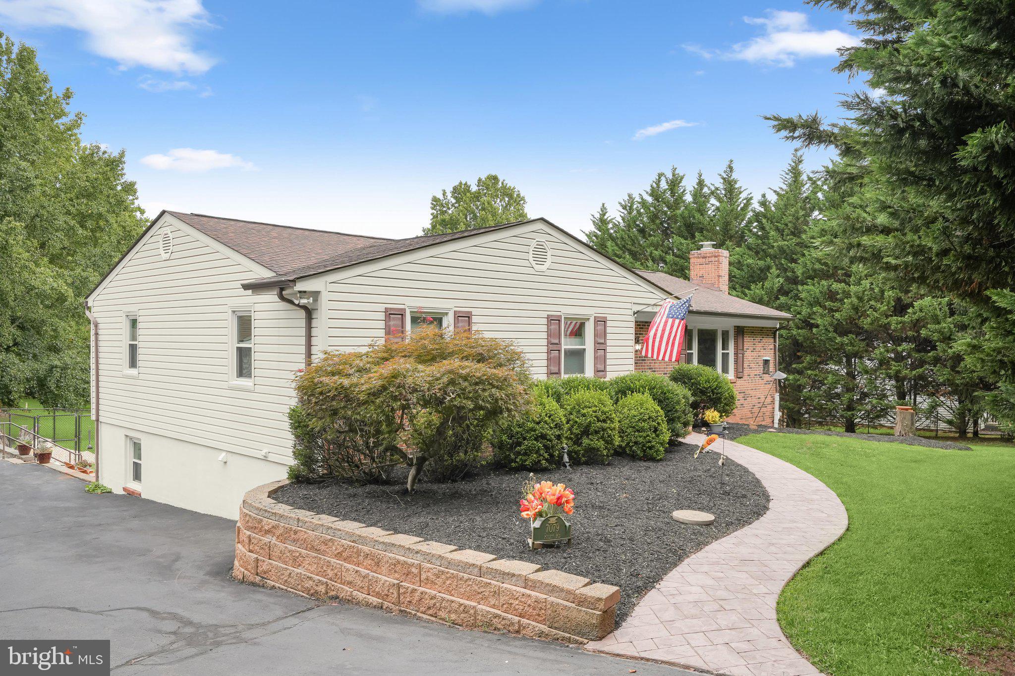 7079 Riley Road Warrenton, VA 20187 - Photo 3 of 97 Front of Home