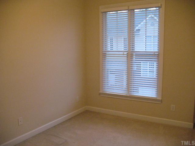 6102 Shandwick Court Raleigh, NC 27609 - Photo 8 of 10