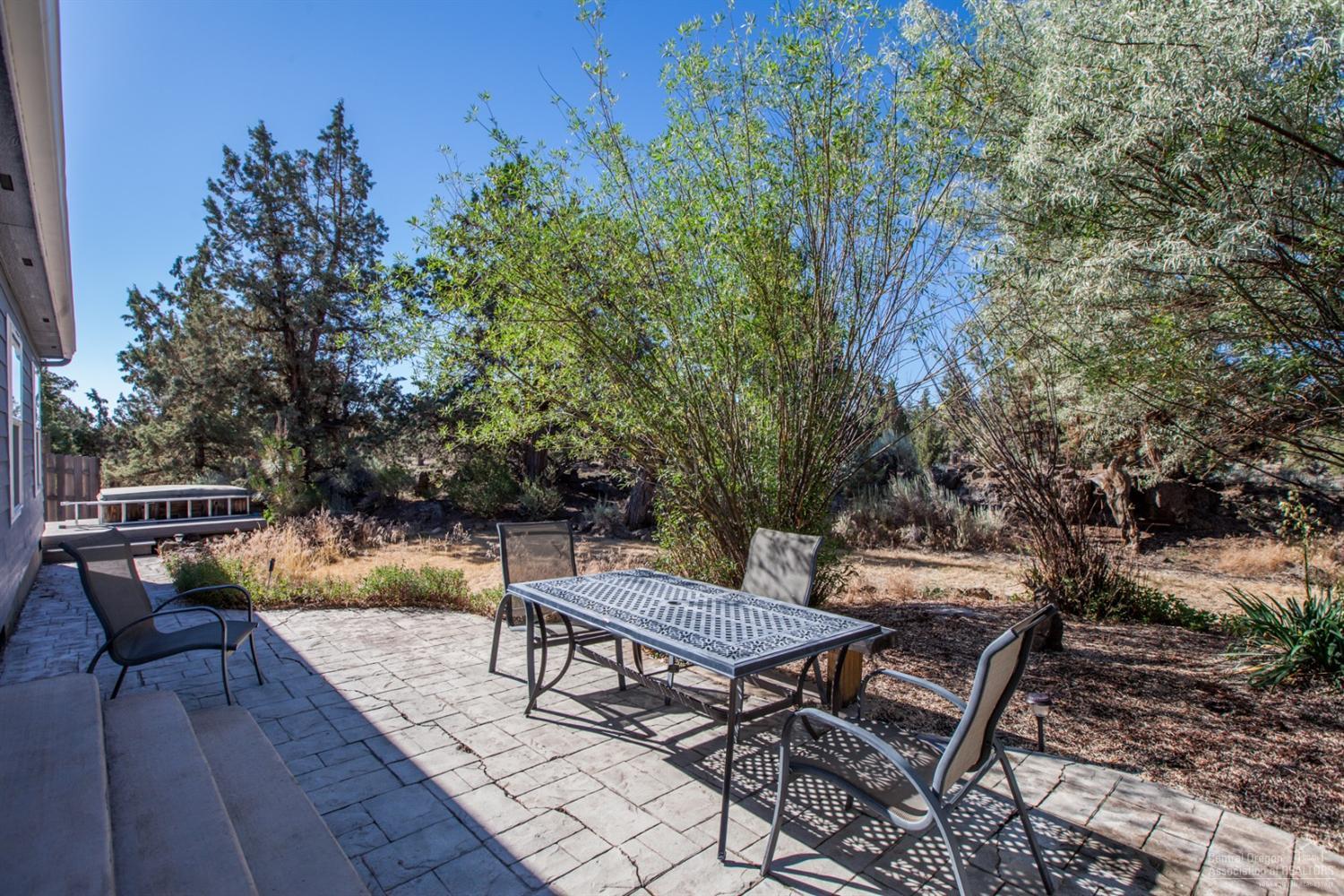 64829 Grande Loop Bend, OR 97701 - Photo 5 of 25 Additional Photo