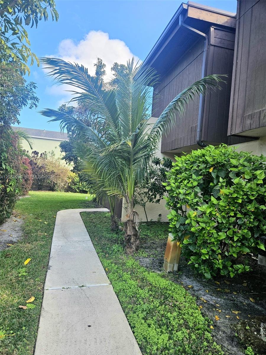 2950 Kirk Road, Unit 2950 Lake Worth, FL 33461 - Photo 9 of 10