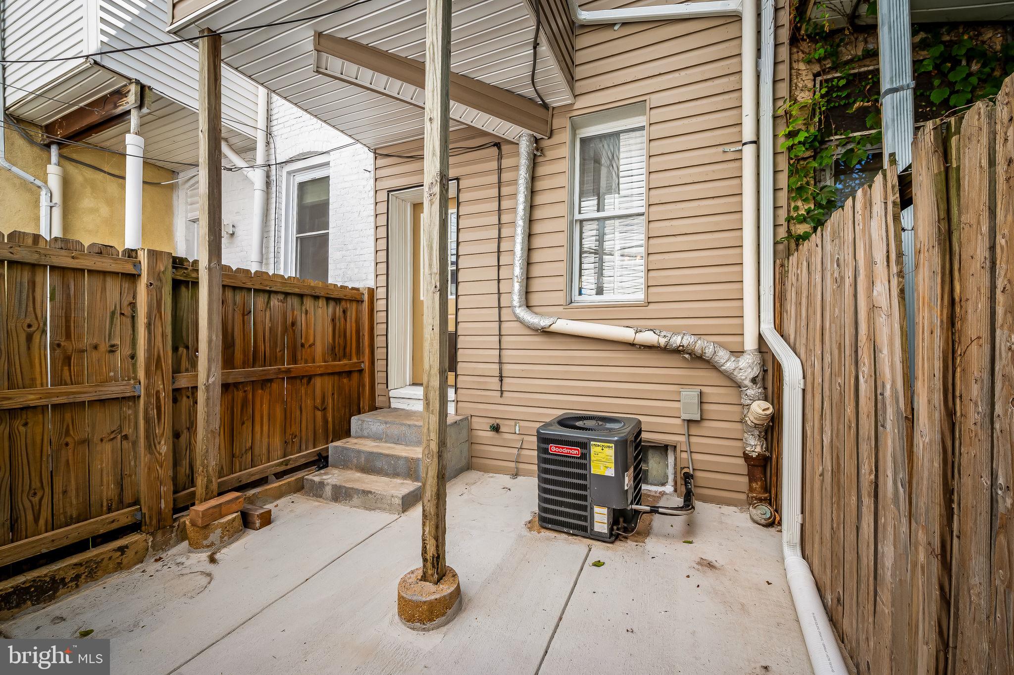 2718 Dillon Street Baltimore, MD 21224 - Photo 27 of 31