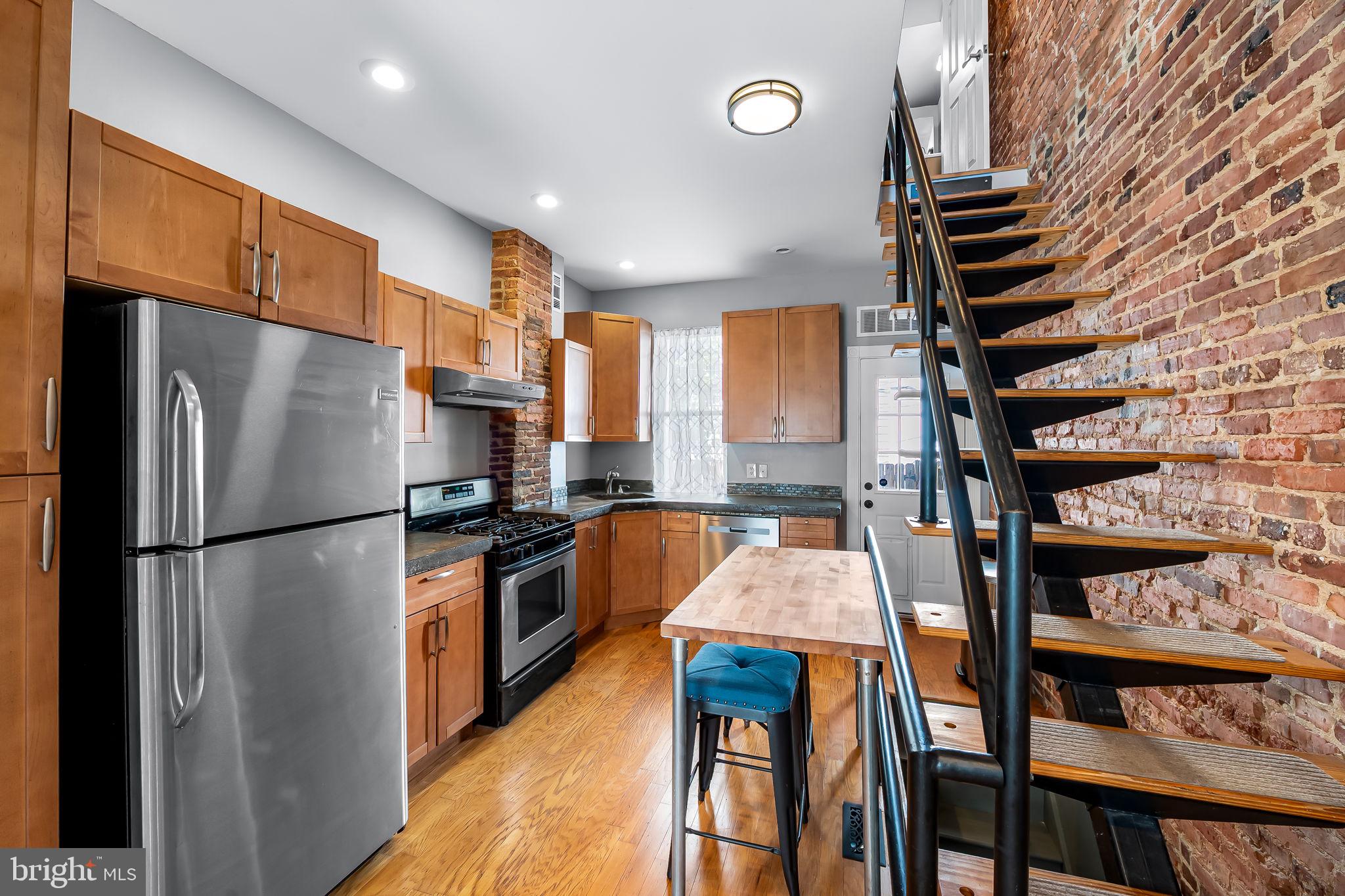 2718 Dillon Street Baltimore, MD 21224 - Photo 10 of 31