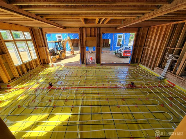 $2,395,000 | 8 Derek Court, Manalapan, NJ 07726