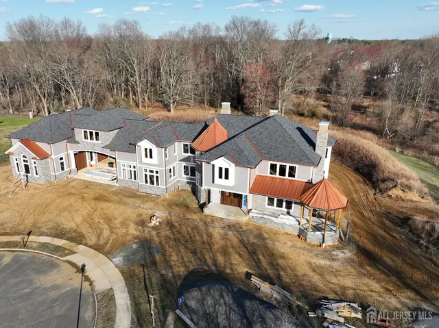 $2,395,000 | 8 Derek Court, Manalapan, NJ 07726