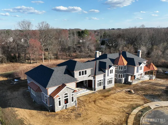 $2,395,000 | 8 Derek Court, Manalapan, NJ 07726