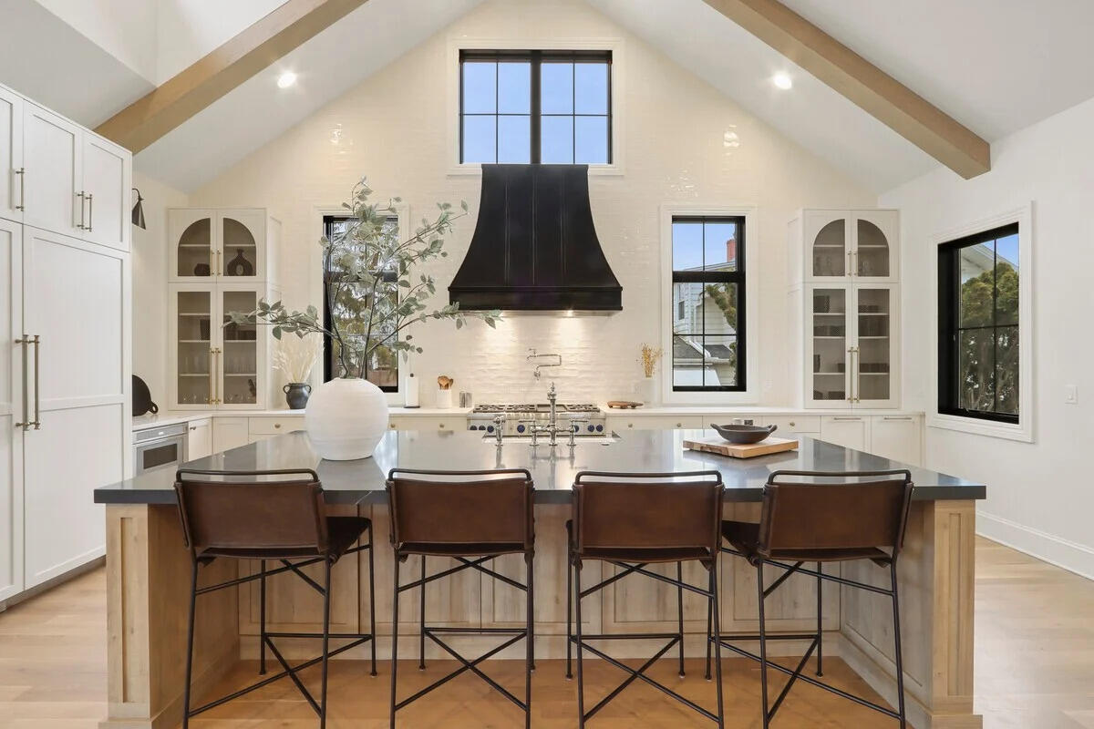 1229 West Main Street Lake Geneva, WI 53147 - Photo 6 of 16 3