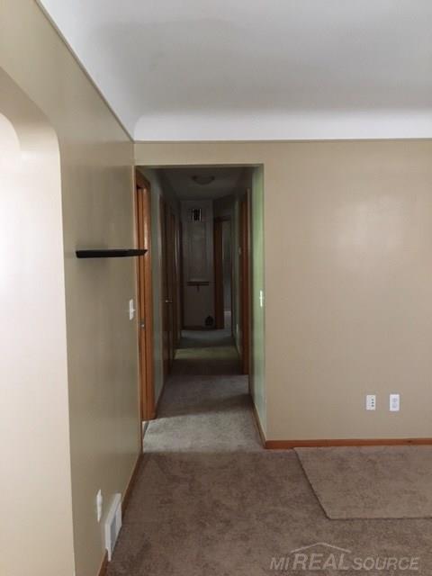 26220 Burg Road Warren, MI 48089 - Photo 20 of 65 Hallway
