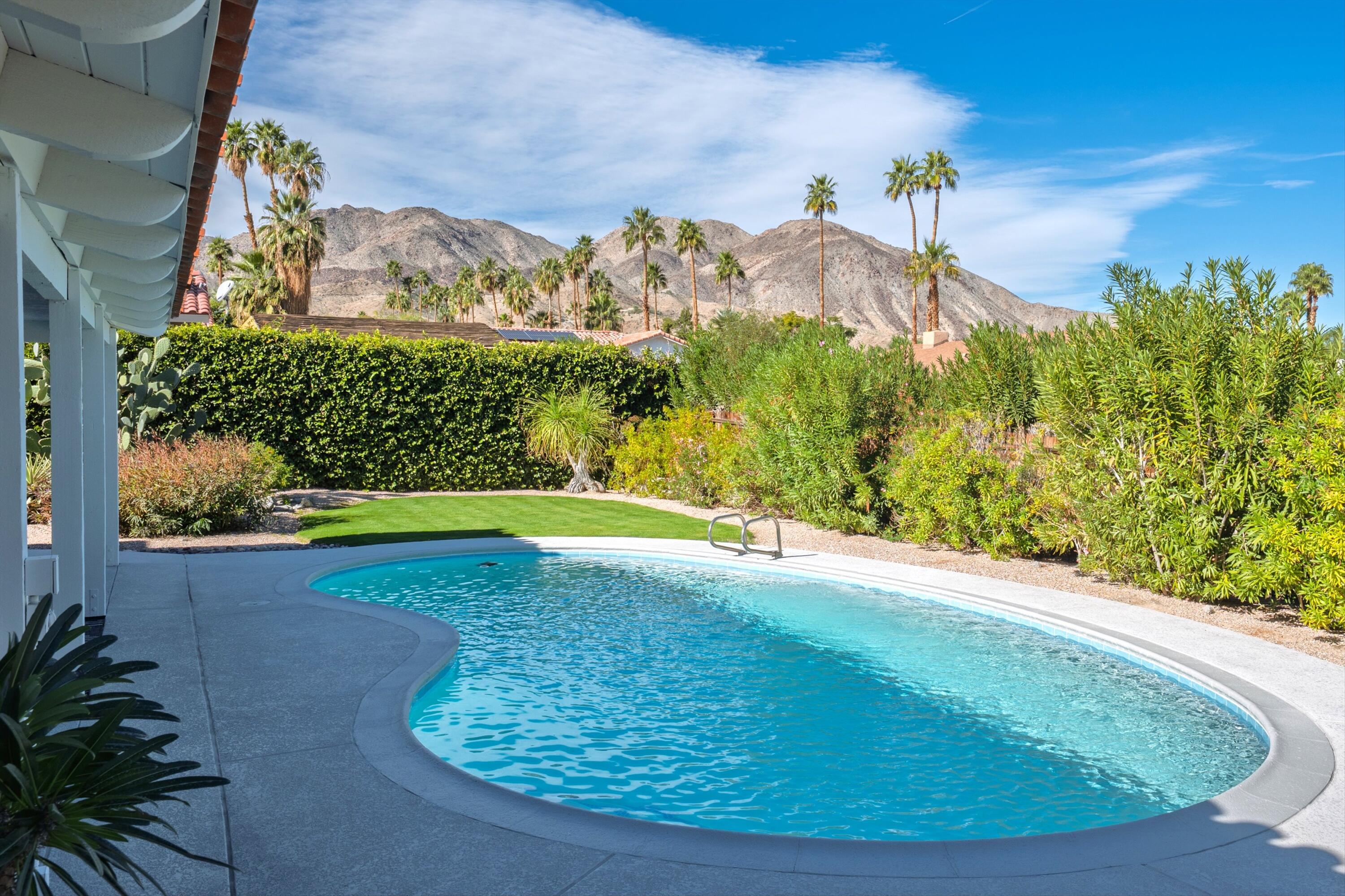 72920 Somera Road Palm Desert, CA 92260 - Photo 42 of 49 a view of a interior in the house