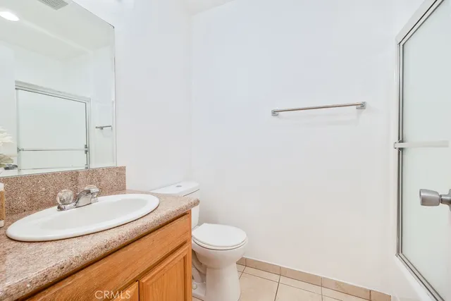 $1,850 | 5325 Newcastle Avenue, Unit 130, Encino, CA 91316