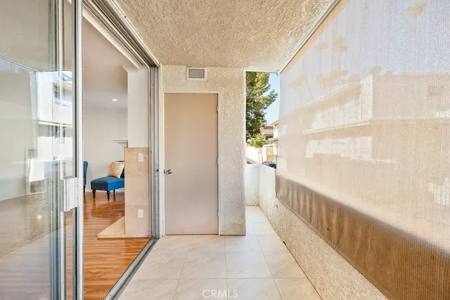 $1,850 | 5325 Newcastle Avenue, Unit 130, Encino, CA 91316