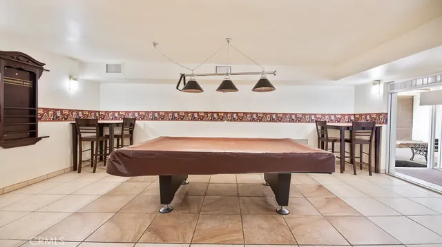 $1,850 | 5325 Newcastle Avenue, Unit 130, Encino, CA 91316