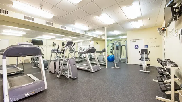 $1,850 | 5325 Newcastle Avenue, Unit 130, Encino, CA 91316