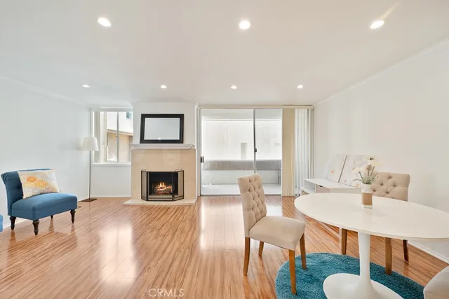 $1,850 | 5325 Newcastle Avenue, Unit 130, Encino, CA 91316