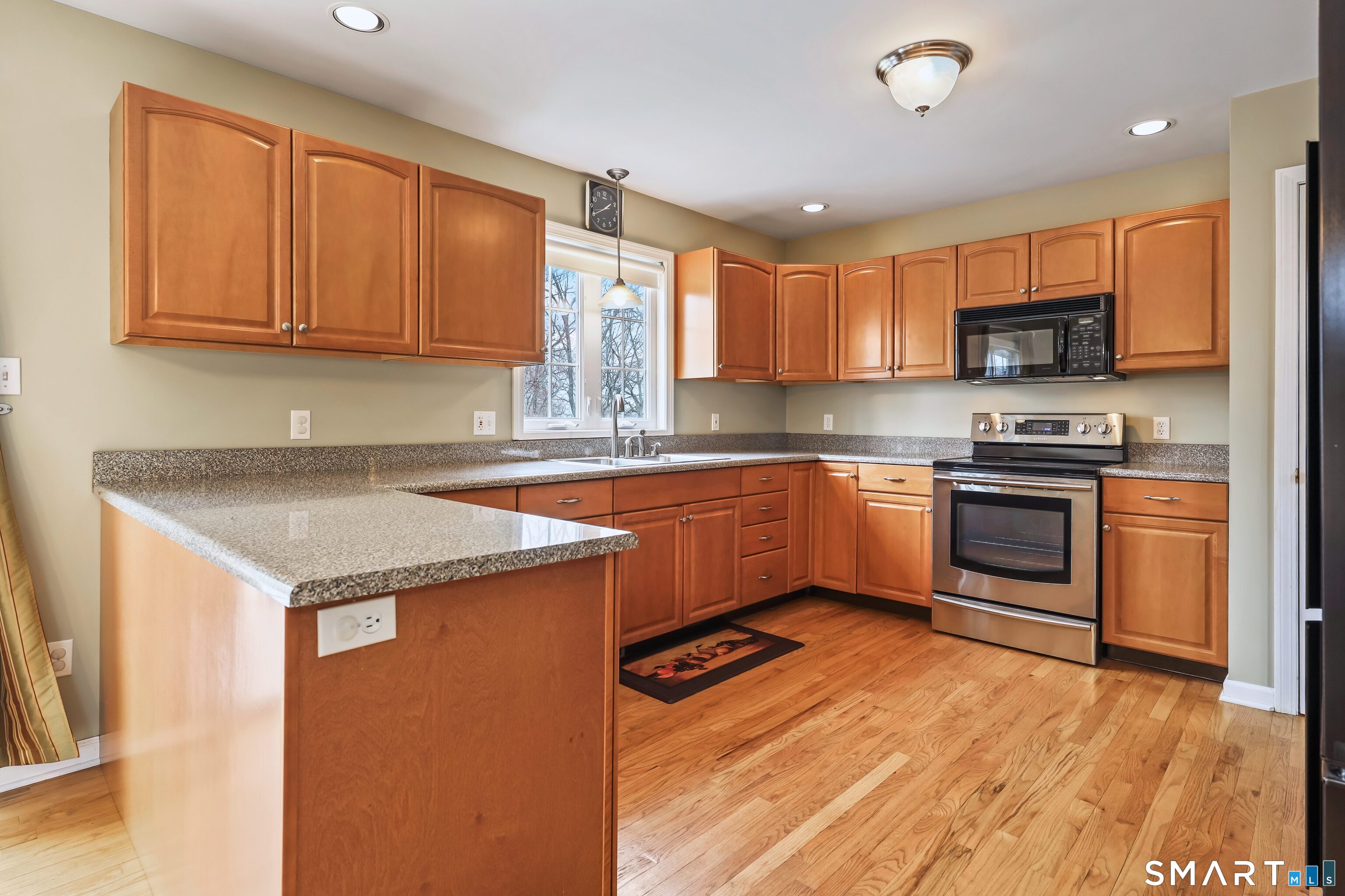 45 Sandy Lane Wolcott, CT 06716 - Photo 8 of 40