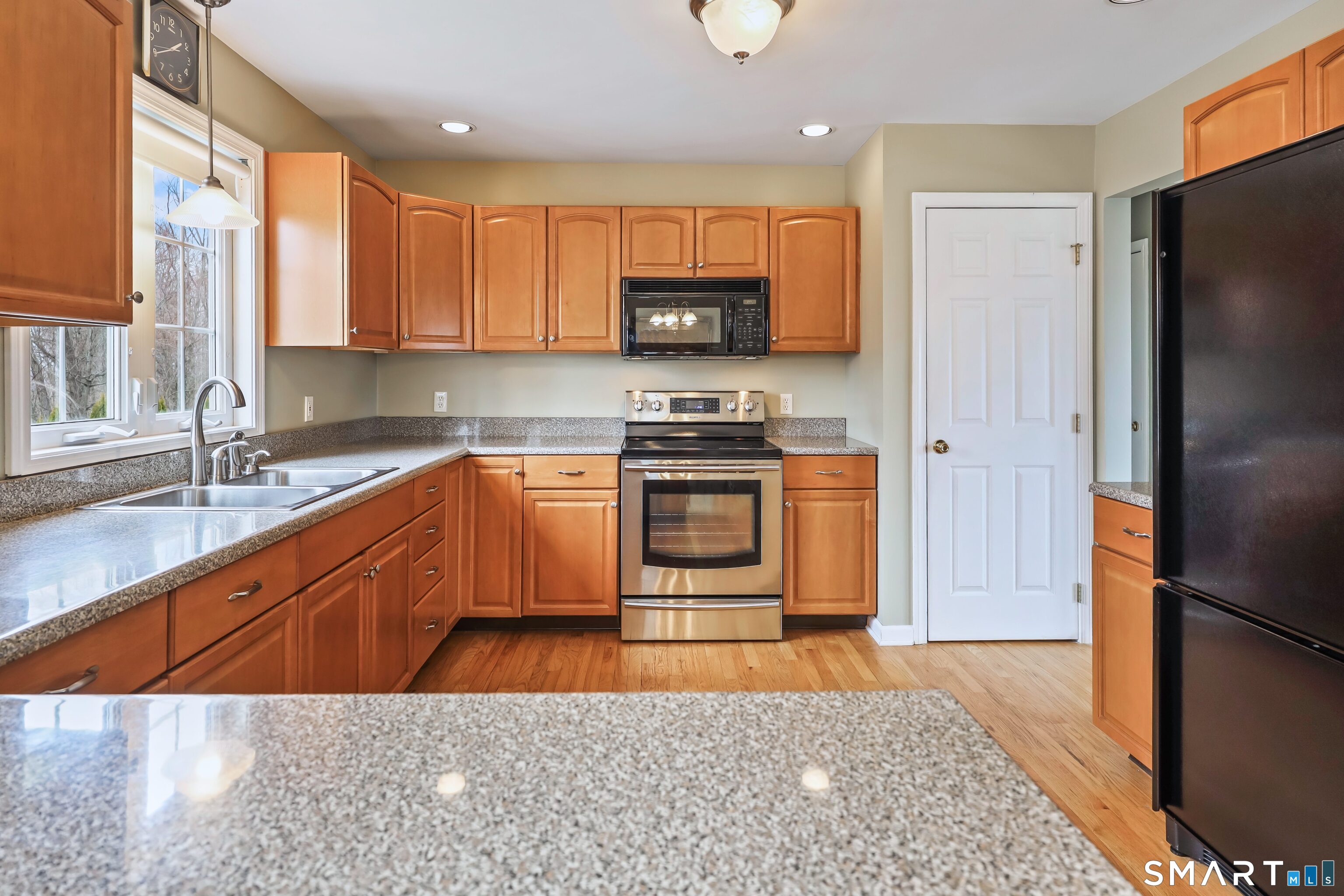 45 Sandy Lane Wolcott, CT 06716 - Photo 10 of 40