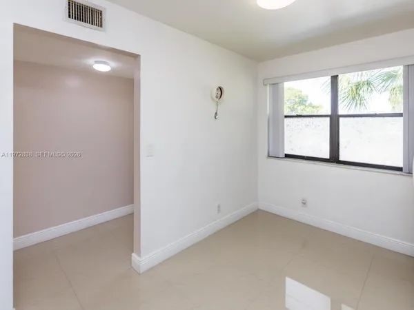 $2,300 | 11202 Taft Street, Unit 11202, Pembroke Pines, FL 33026