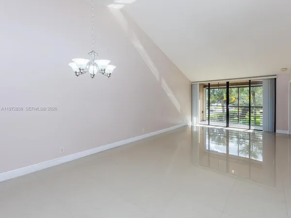 $2,300 | 11202 Taft Street, Unit 11202, Pembroke Pines, FL 33026