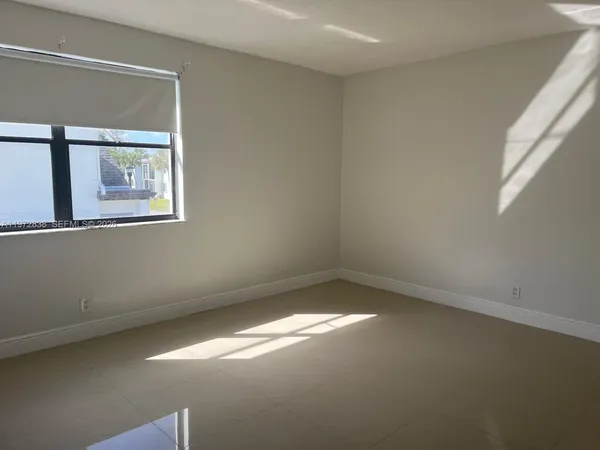 $2,300 | 11202 Taft Street, Unit 11202, Pembroke Pines, FL 33026