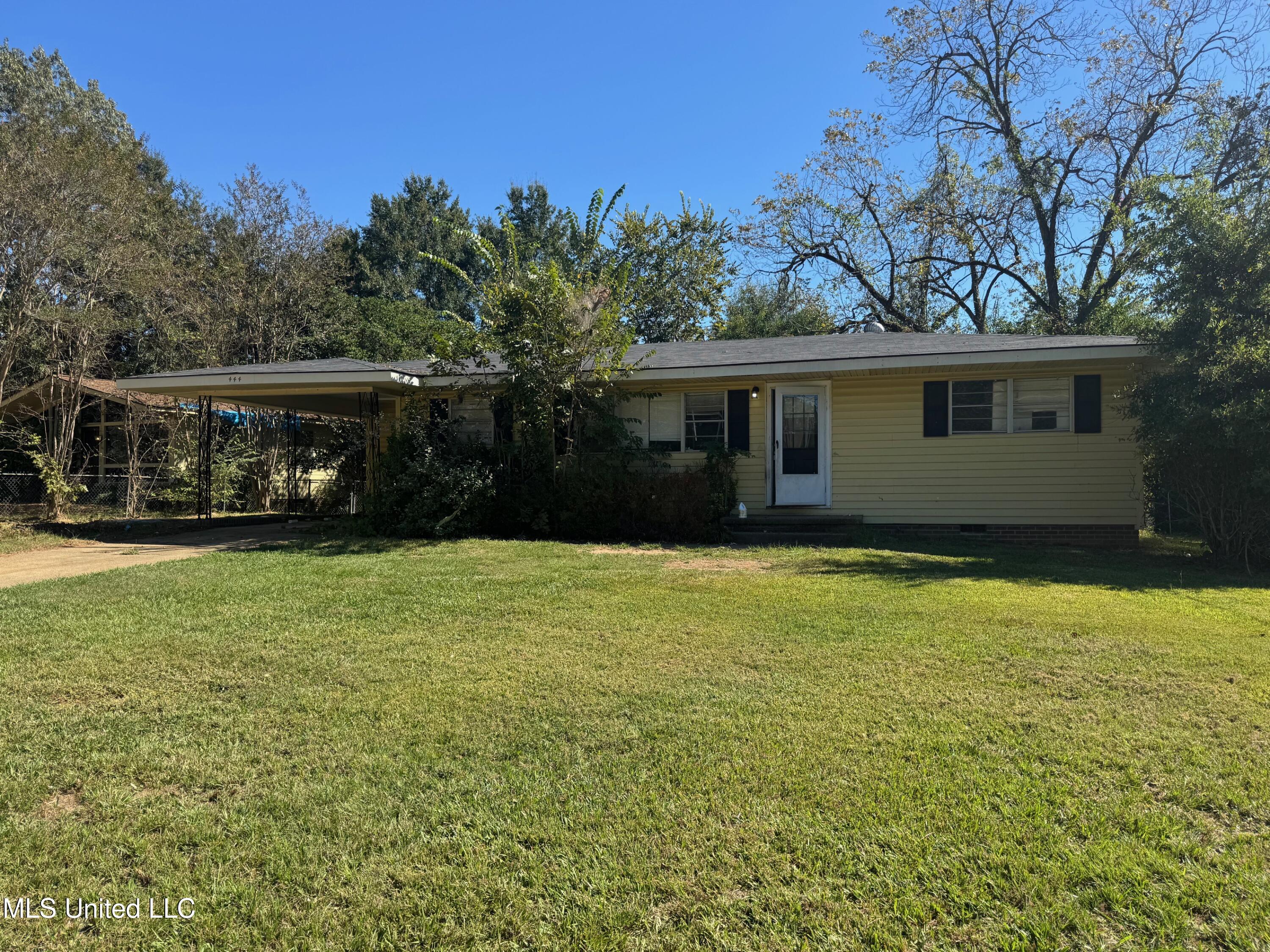 444 McDowell Park Circle Jackson, MS 39204 - Photo 1 of 11 IMG_6207