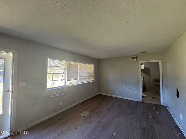 $54,900 | 444 McDowell Park Circle, Jackson, MS 39204