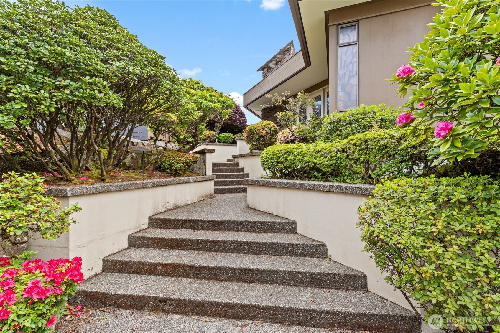 1919 Southwest Cove Point Road Burien, WA 98146 - Photo 7 of 29